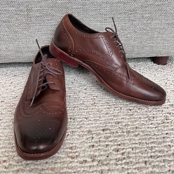 ROCKPORT Men’s Wingtip Oxford Dress Shoe Brown Leather Brogue Medallion Toe - Picture 1 of 12